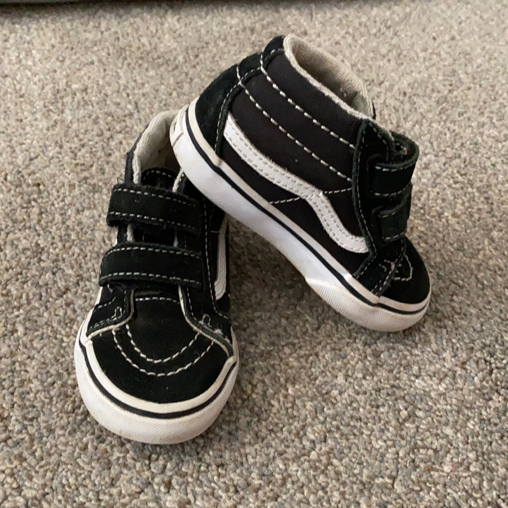 Black high top vans